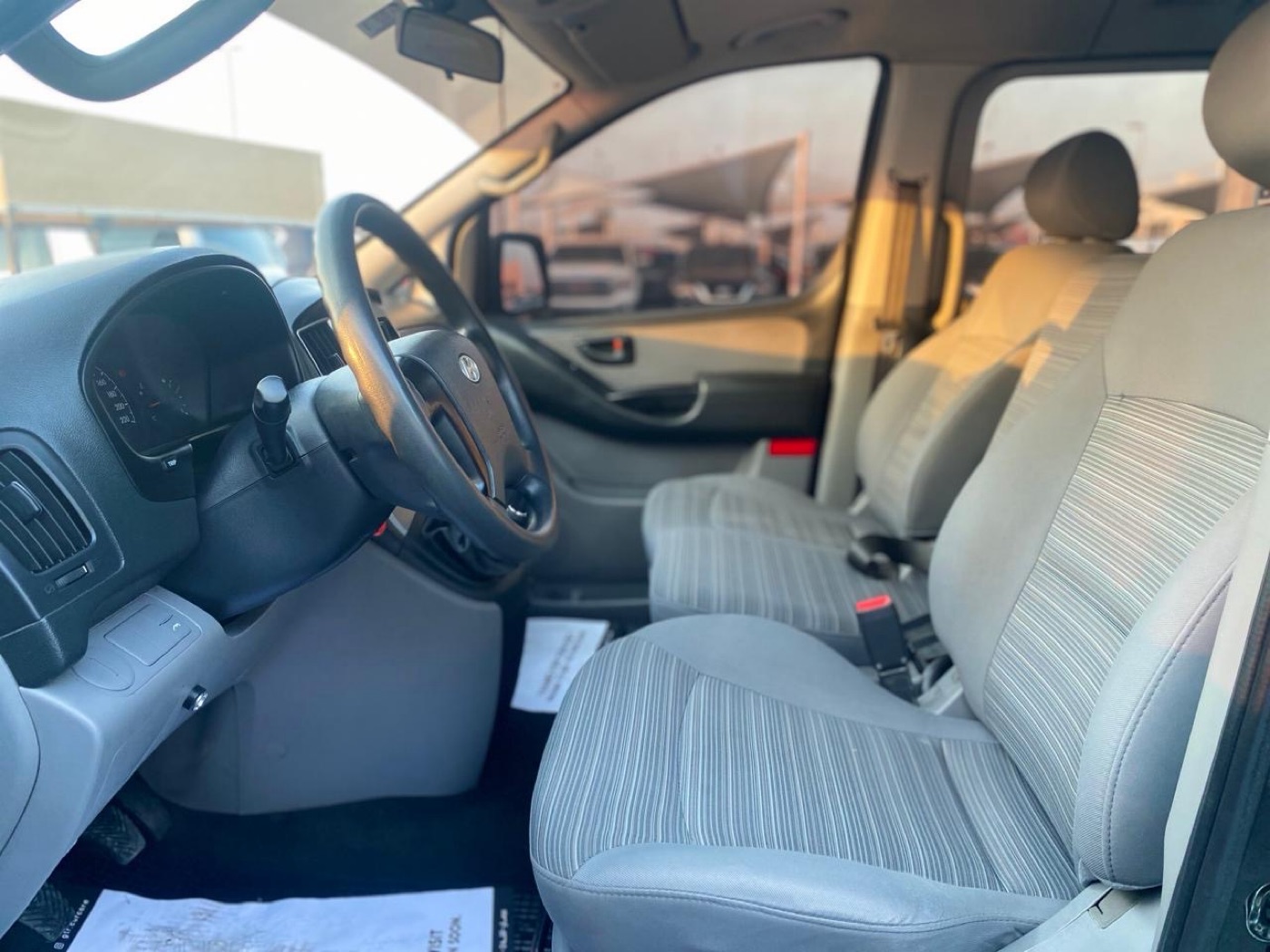 Hyundai H1 photo 6