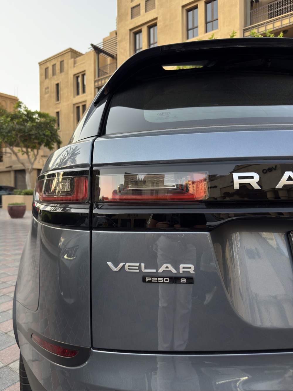 Land Rover Range Rover Velar 2020 photo 5