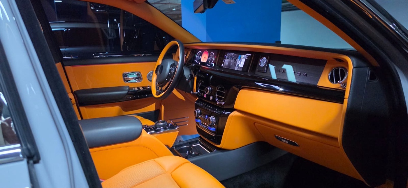Rolls-Royce Phantom photo 2