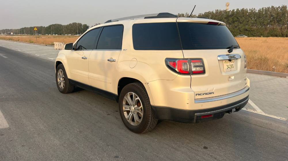 GMC Acadia 2015 photo 4