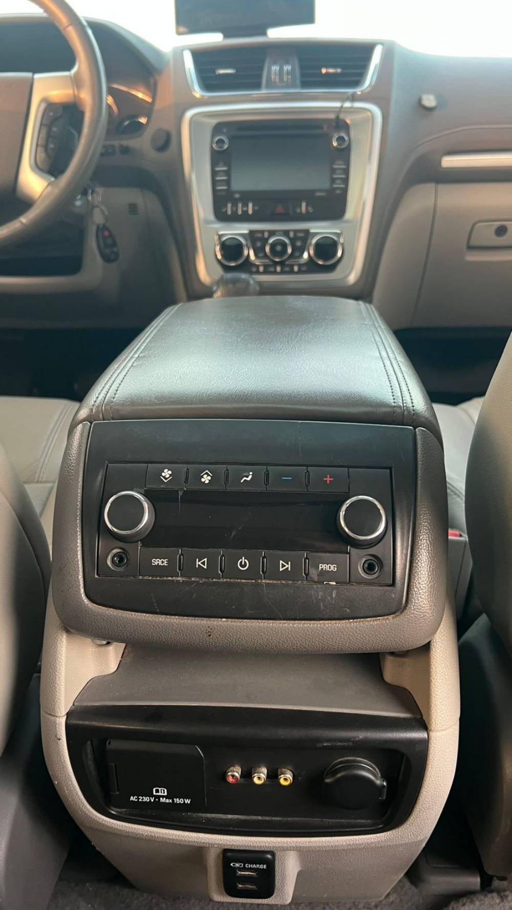 GMC Acadia 2015 photo 10