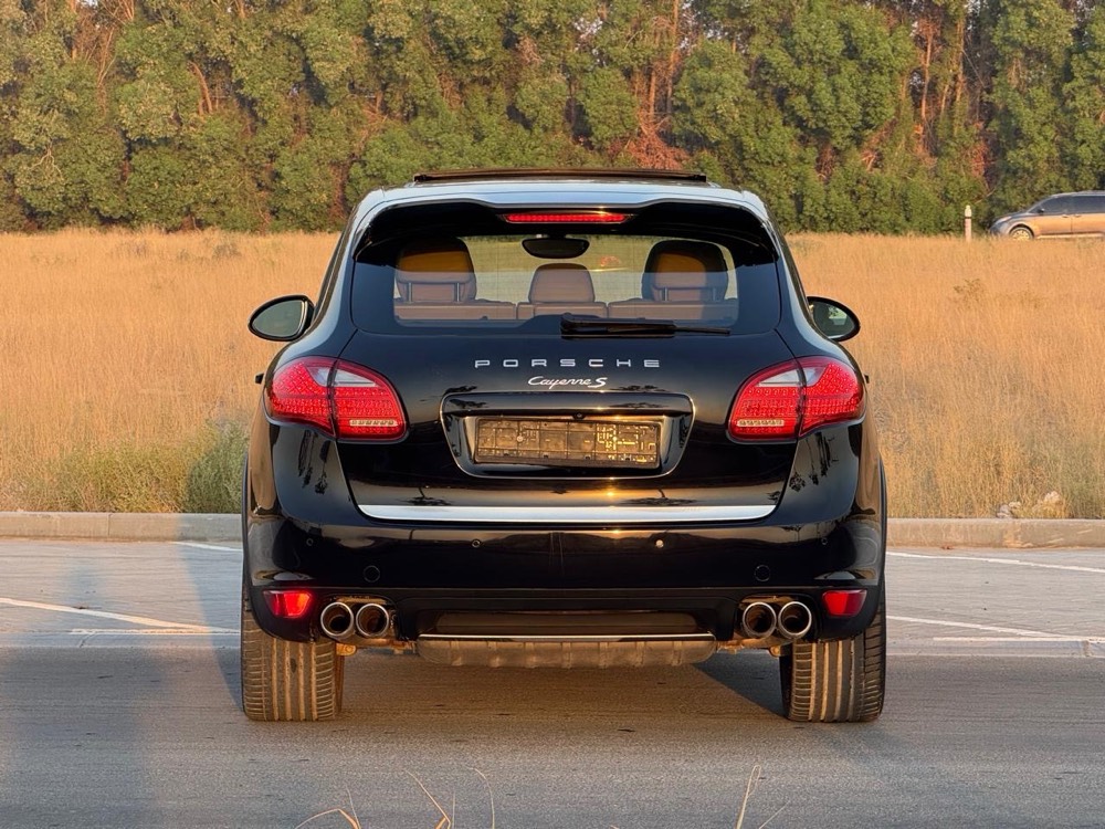 Porsche Cayenne S 2012 photo 3