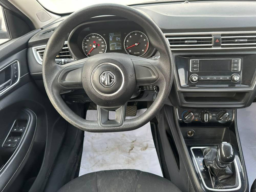 MG 5 photo 3
