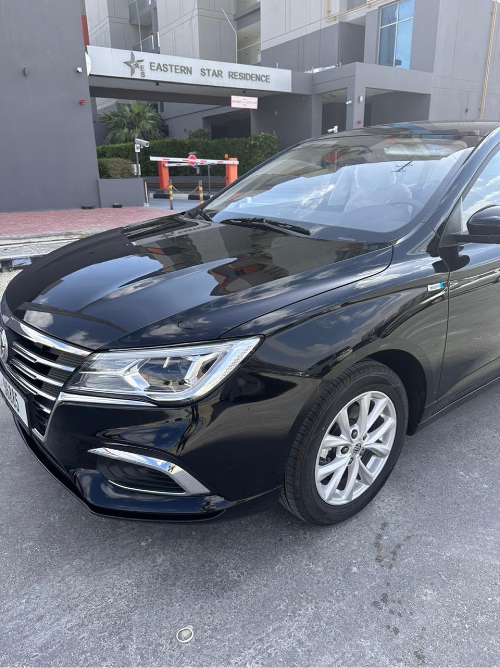 MG MG5 2023 photo 5