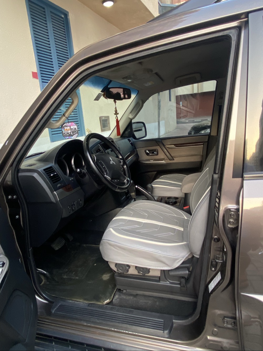 Mitsubishi Pajero 2015 photo 8