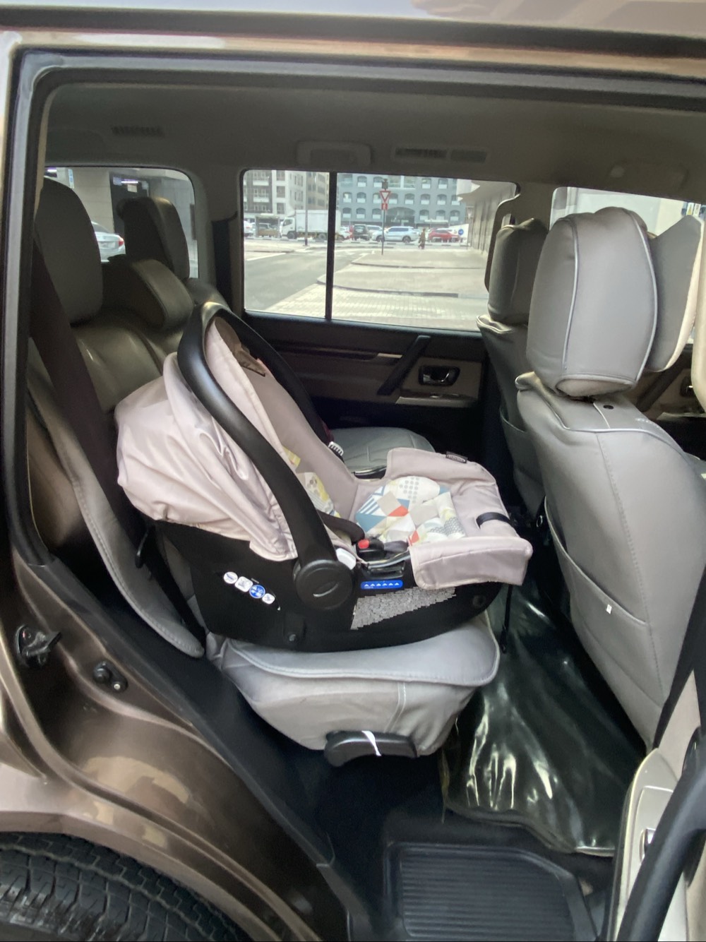 Mitsubishi Pajero 2015 photo 9