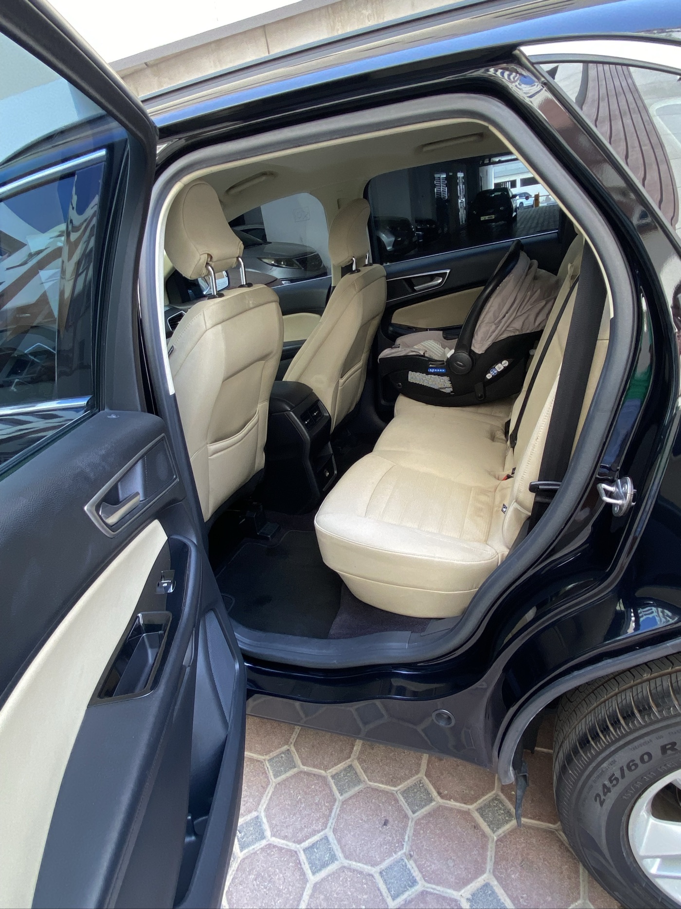 Ford Edge photo 8