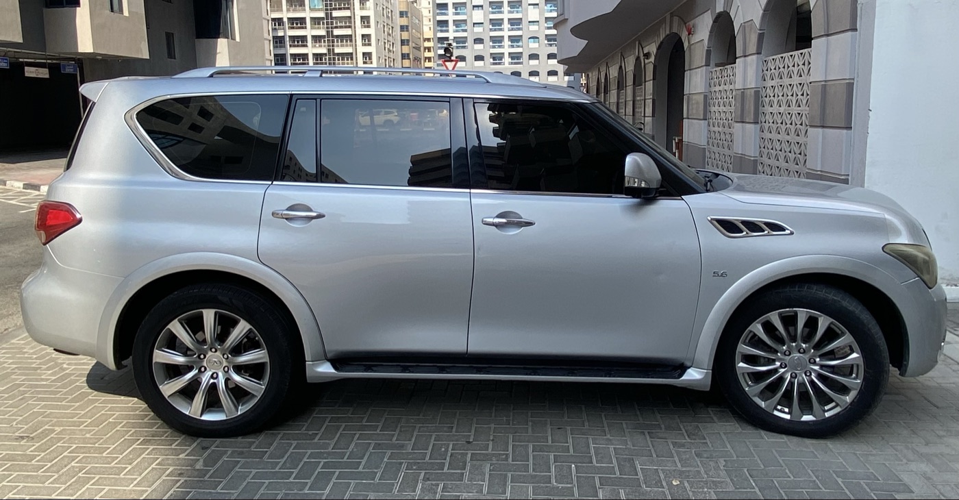 Infiniti QX80 photo 4