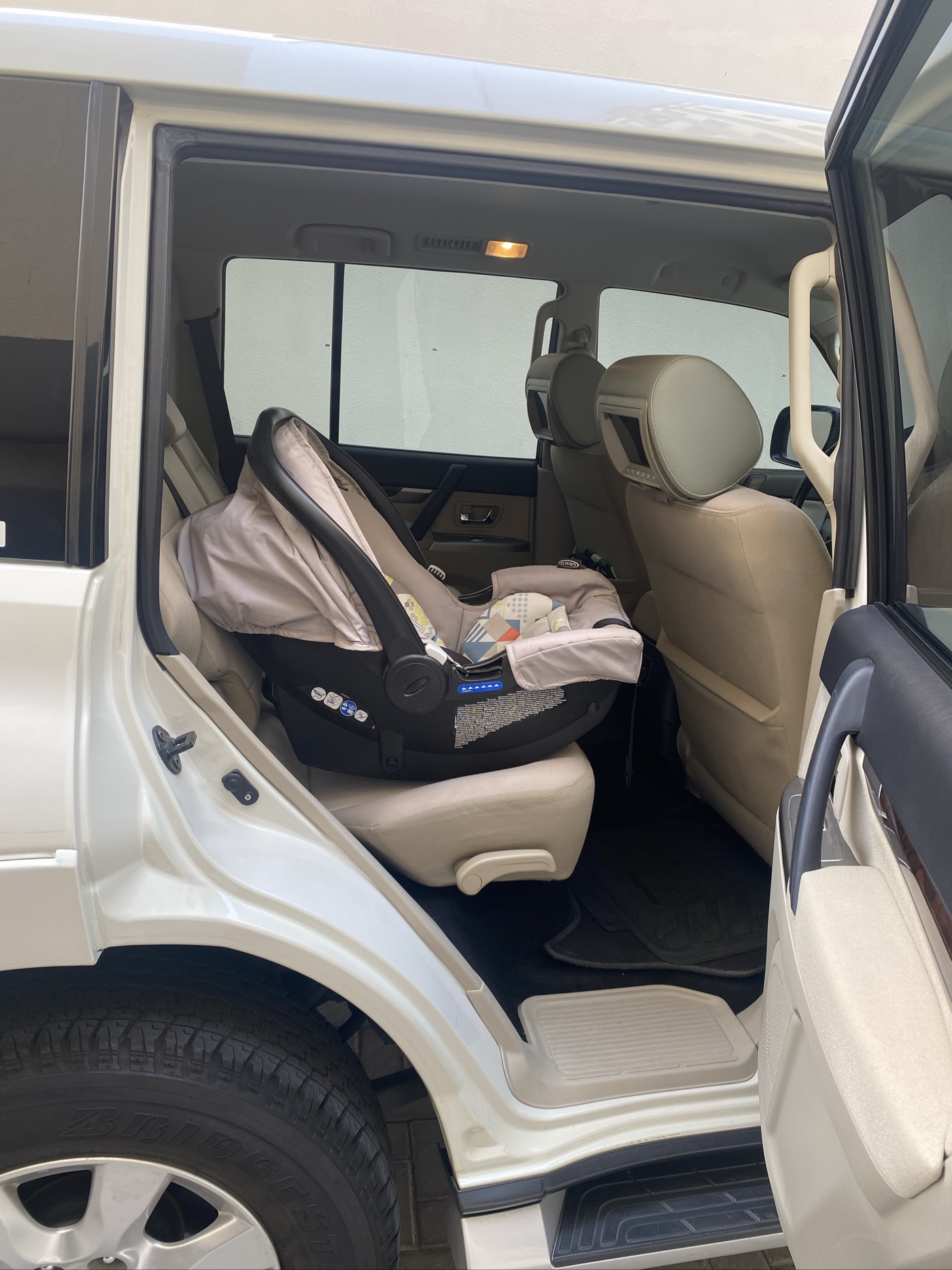 Mitsubishi Pajero photo 6
