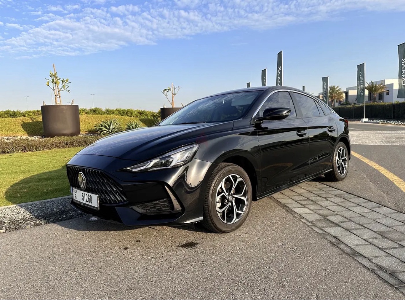 MG GT photo 3