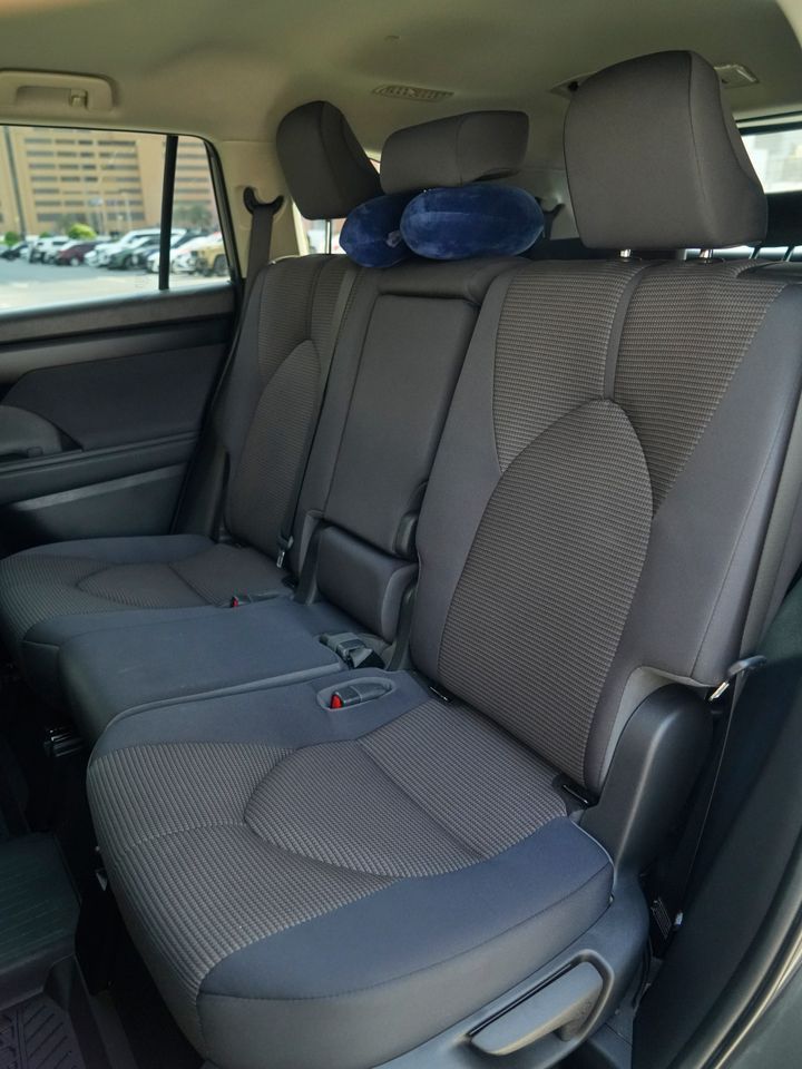 Toyota Highlander photo 6