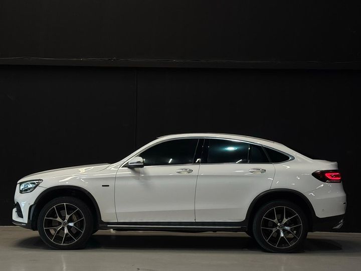 Mercedes-Benz GLC 300E photo 2