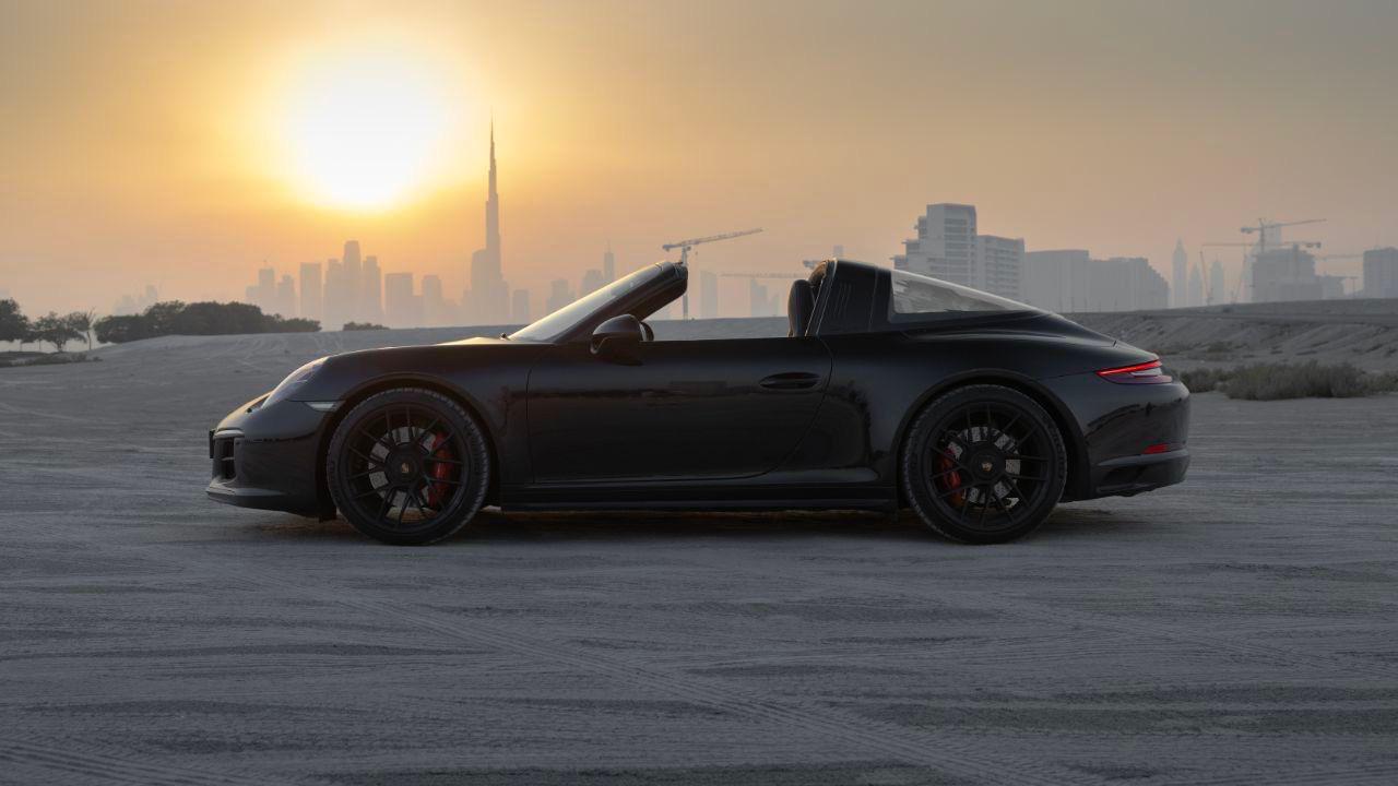Porsche 911 Carerra 4GTS Targa photo 6
