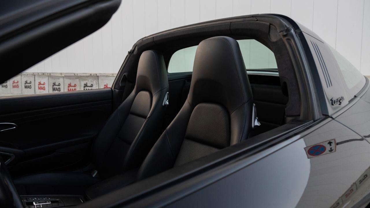 Porsche 911 Carerra 4GTS Targa photo 7