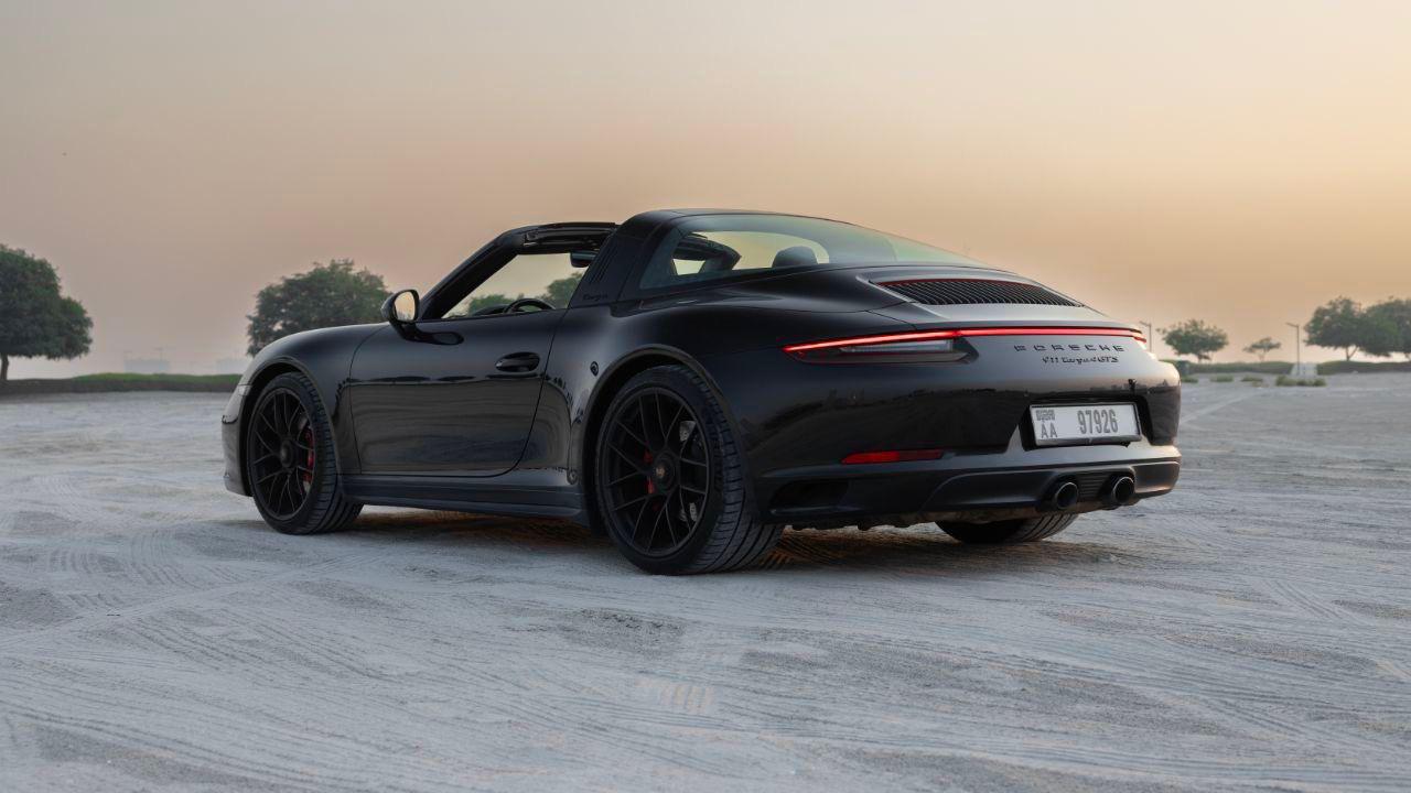 Porsche 911 Carerra 4GTS Targa photo 8