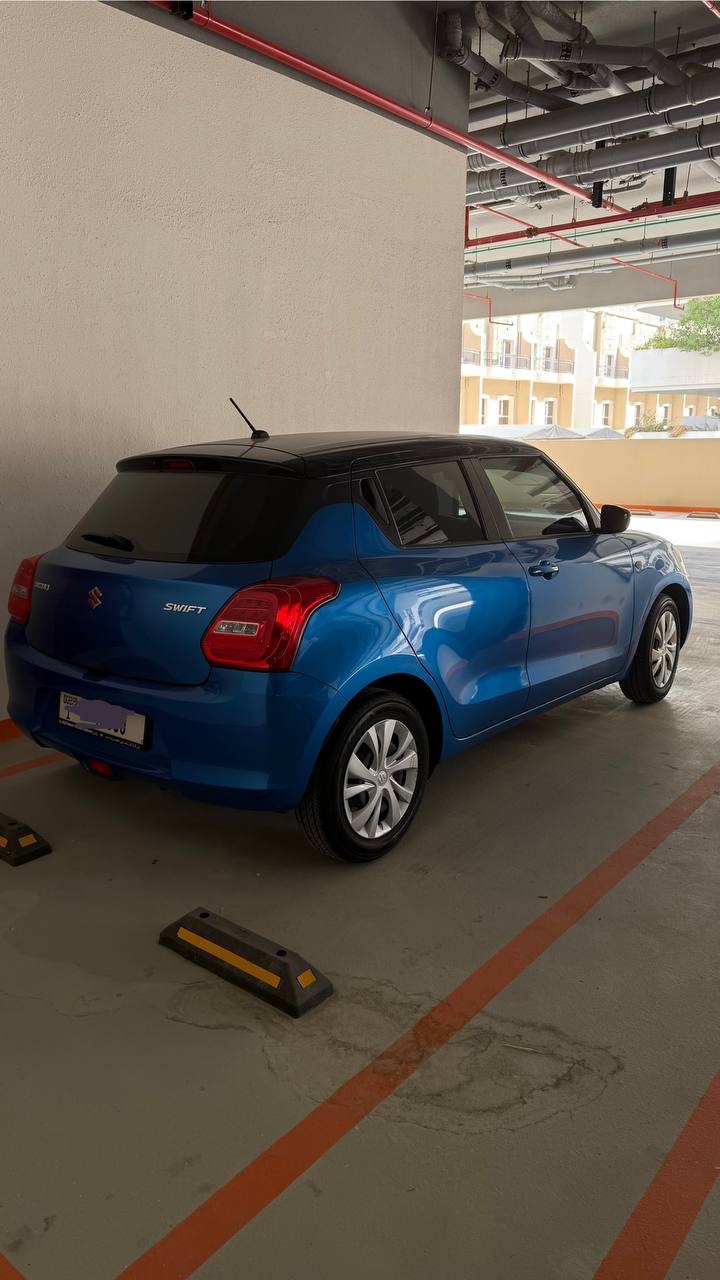 Suzuki Swift photo 2