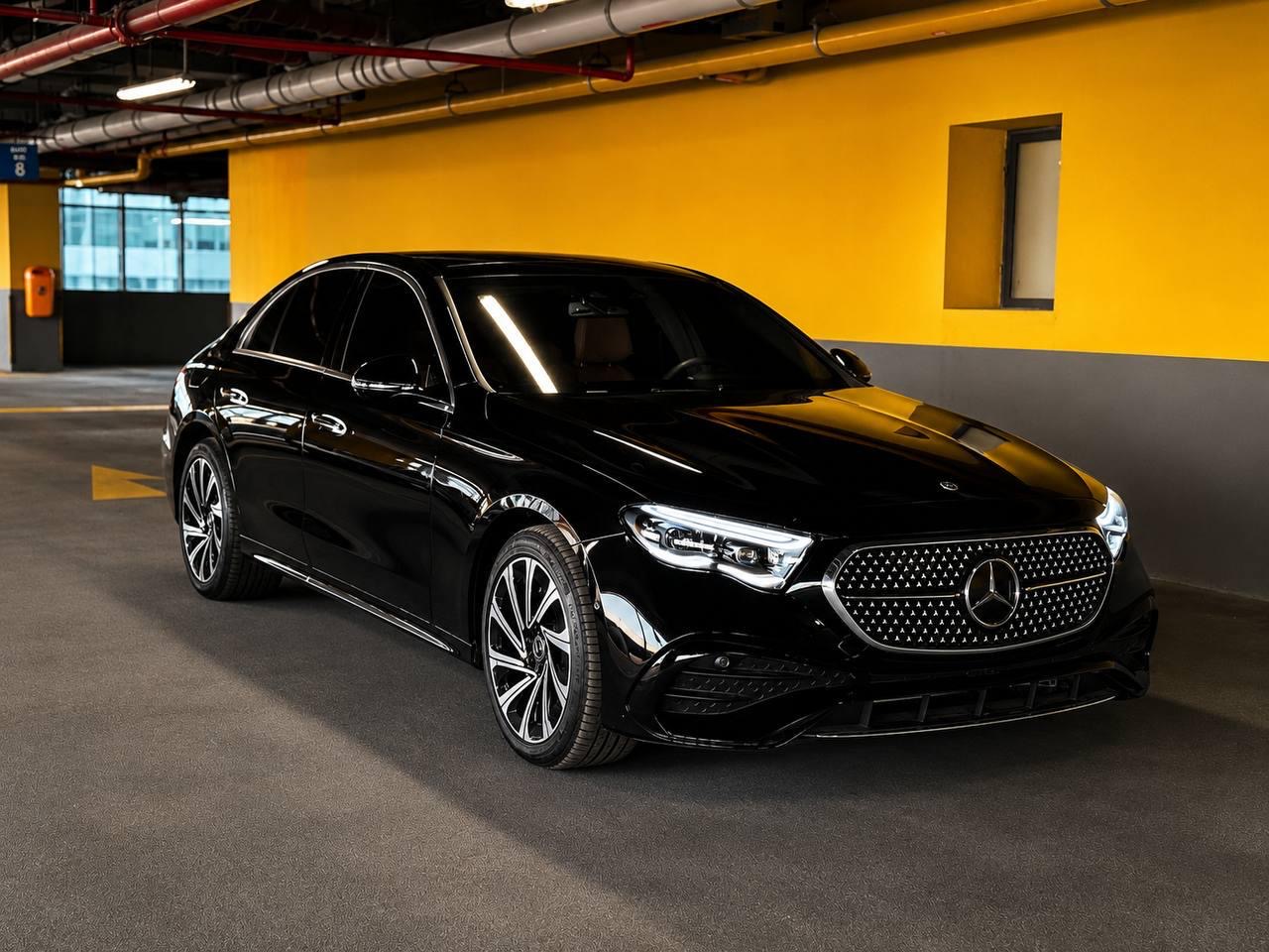 Mercedes-Benz E300 photo 3