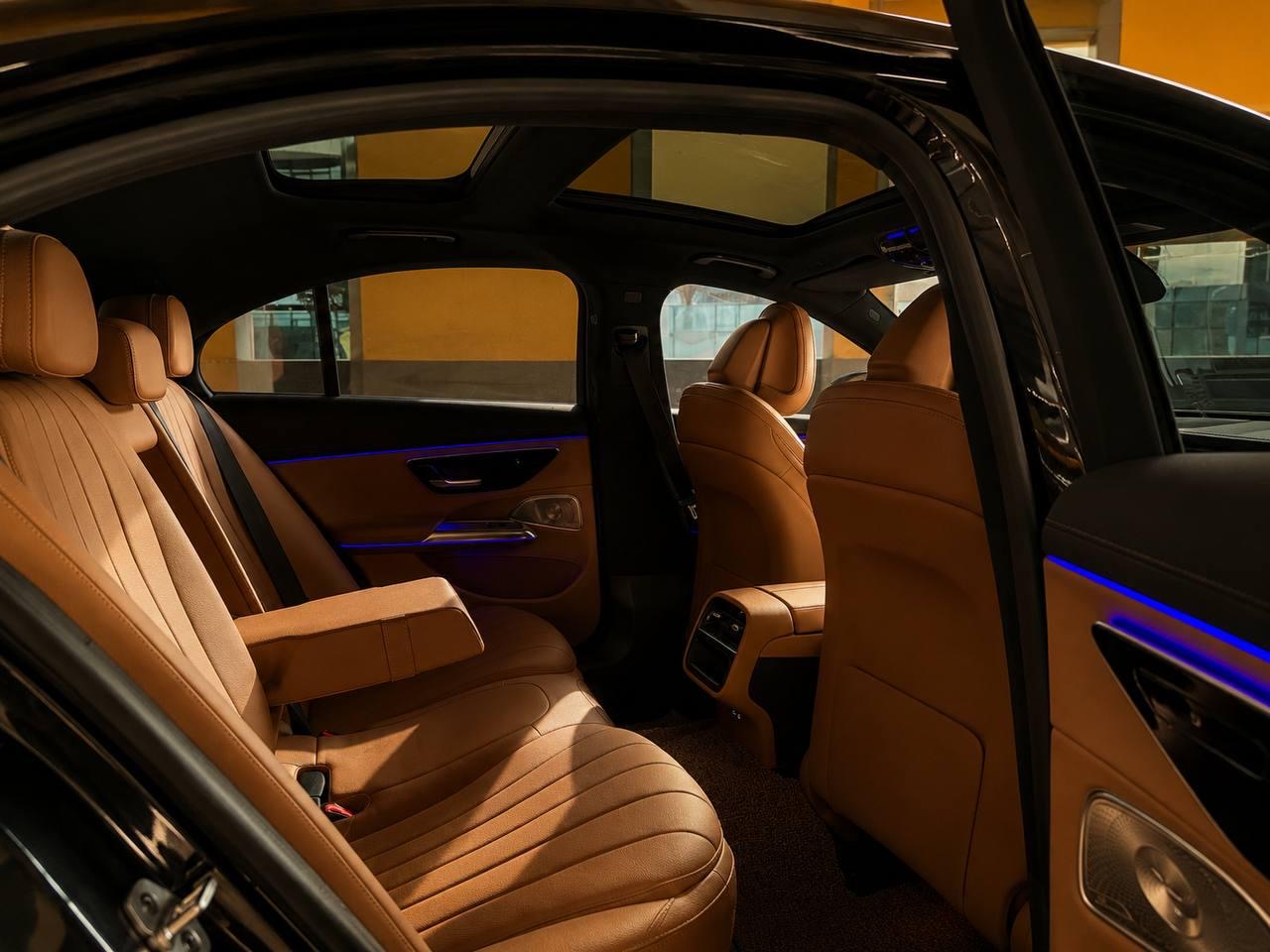 Mercedes-Benz E300 photo 8