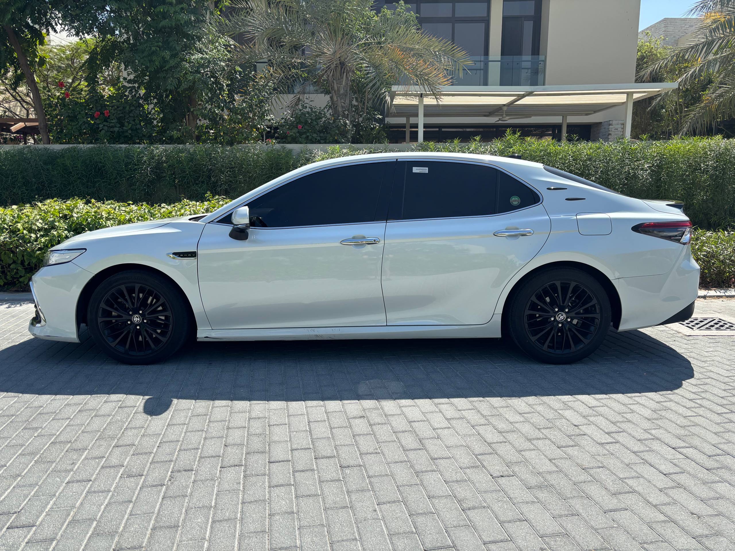 Toyota Camry photo 3