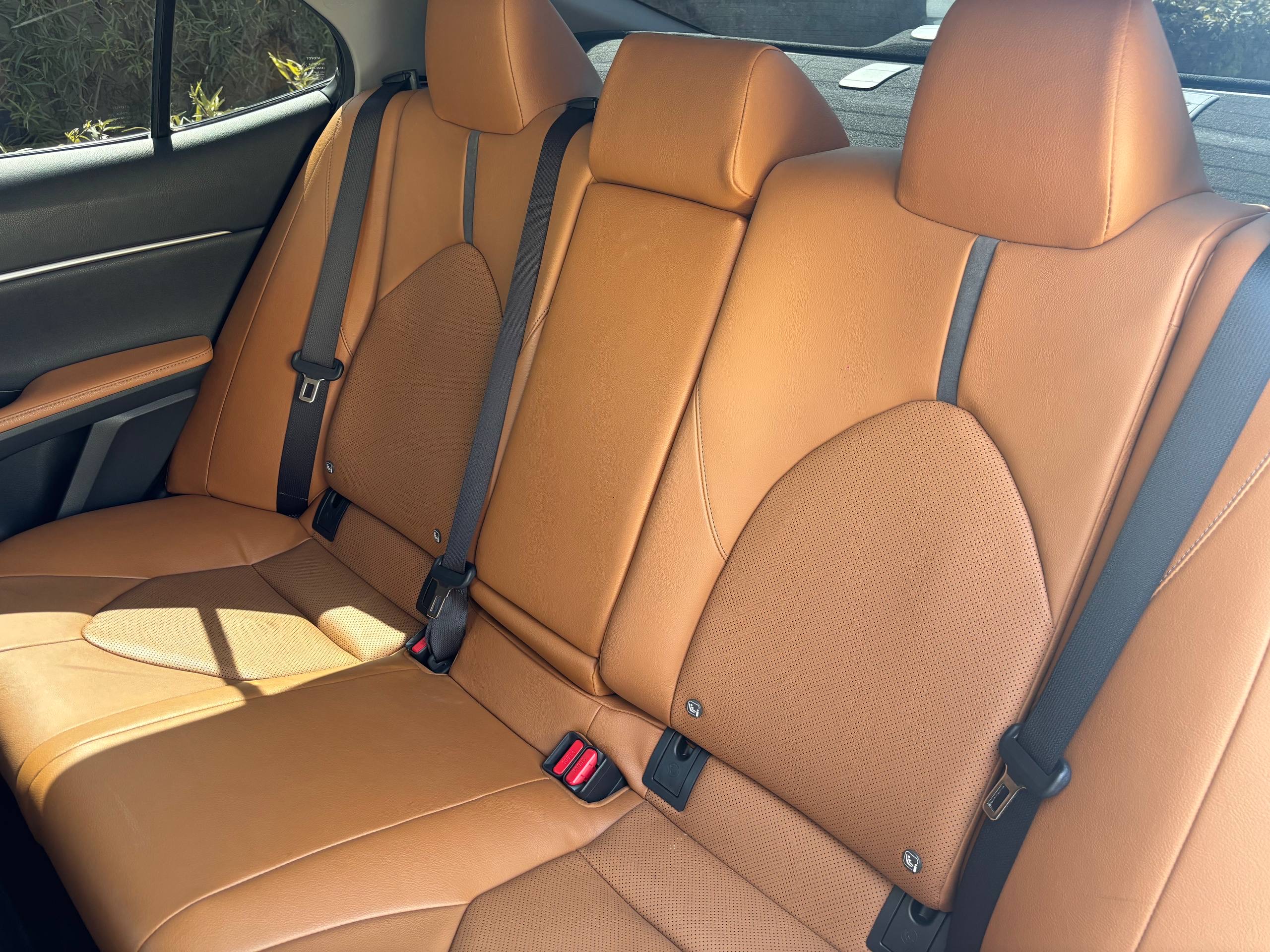 Toyota Camry photo 7