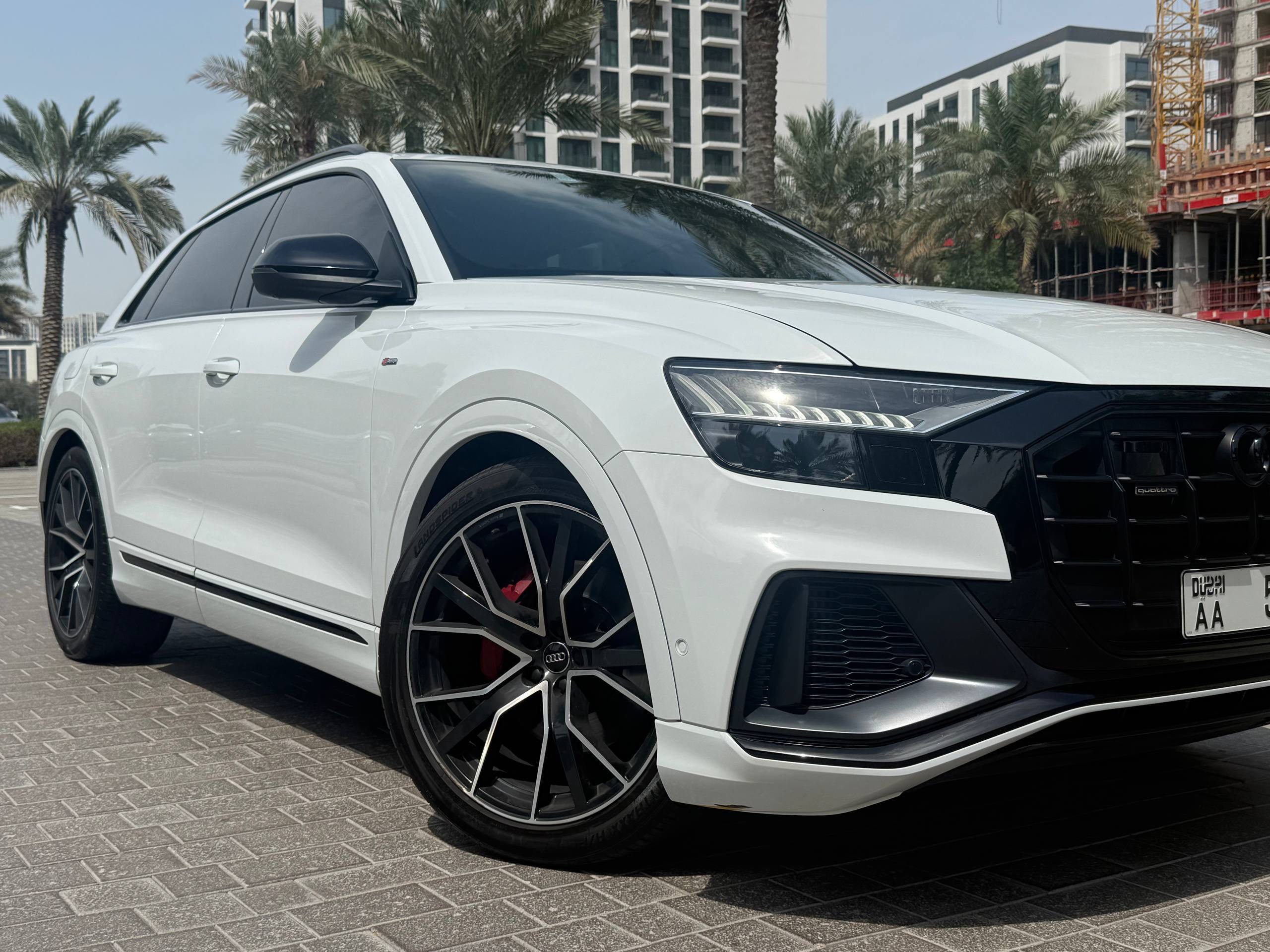 Audi Q8 55 TFSI Quattro photo 2