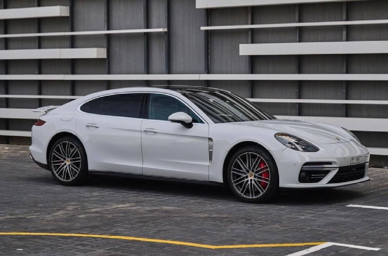 Porsche Panamera Turbo photo 3