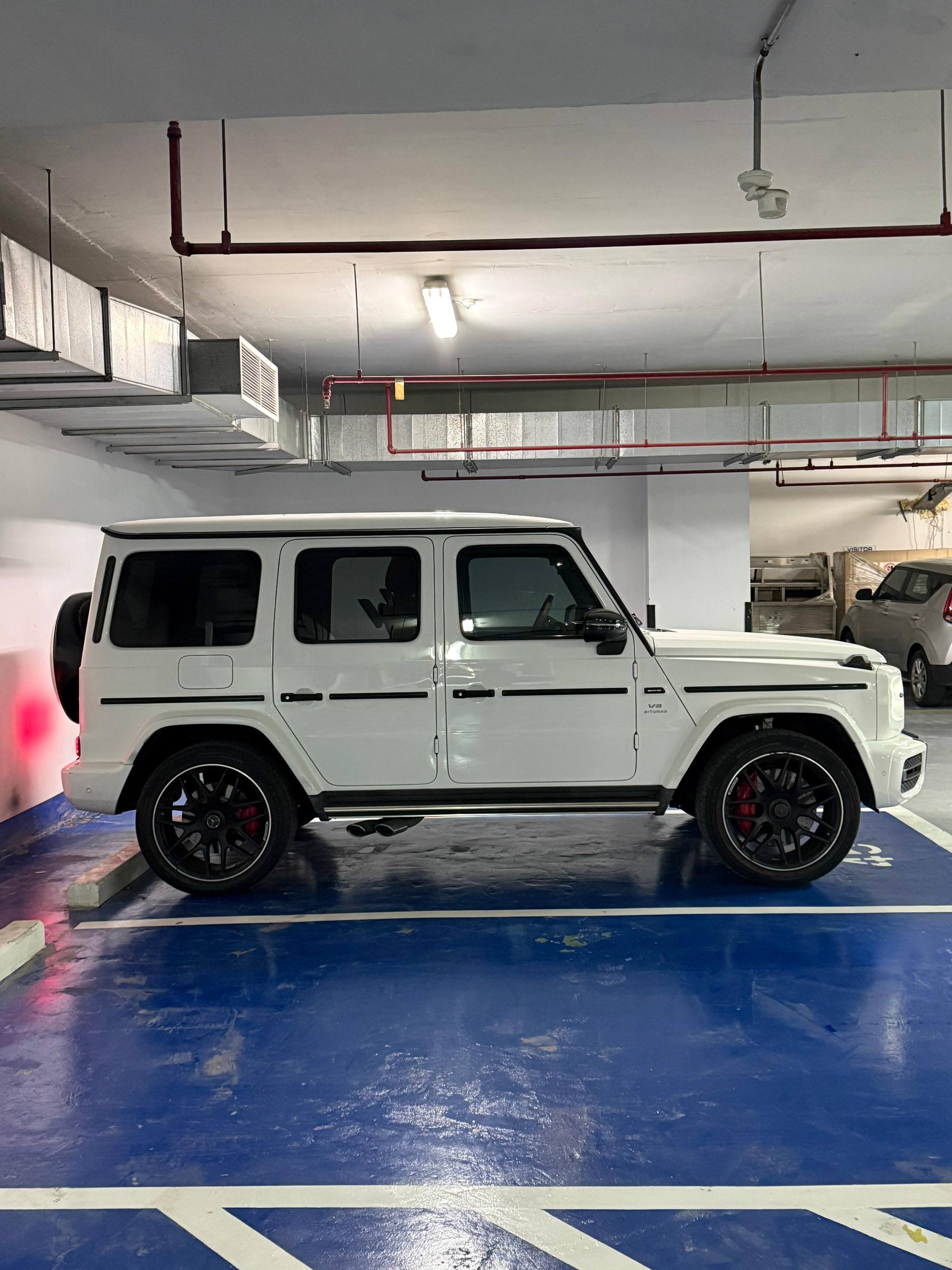 Mercedes-Benz G63 photo 4