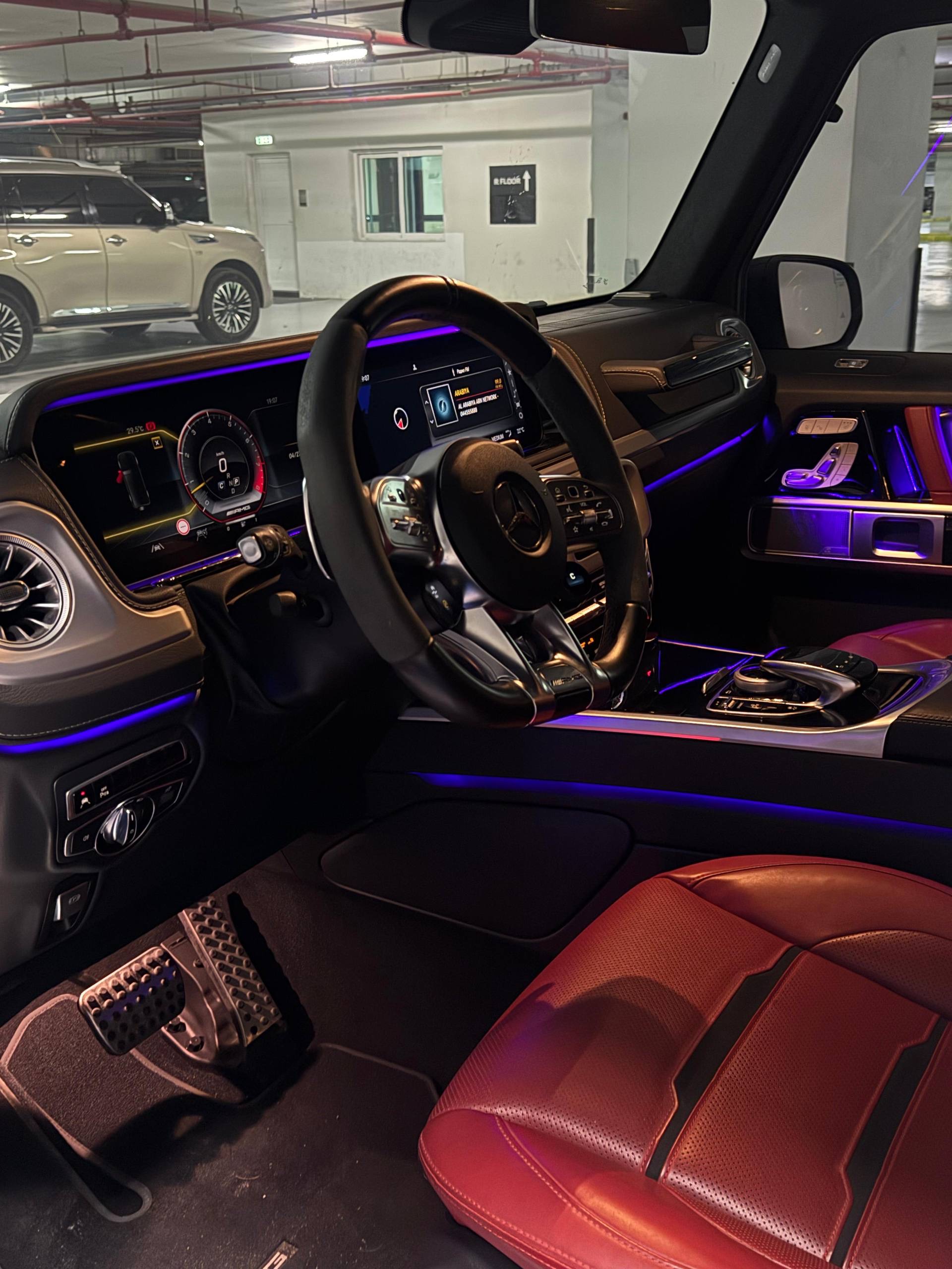 Mercedes-Benz G63 photo 8