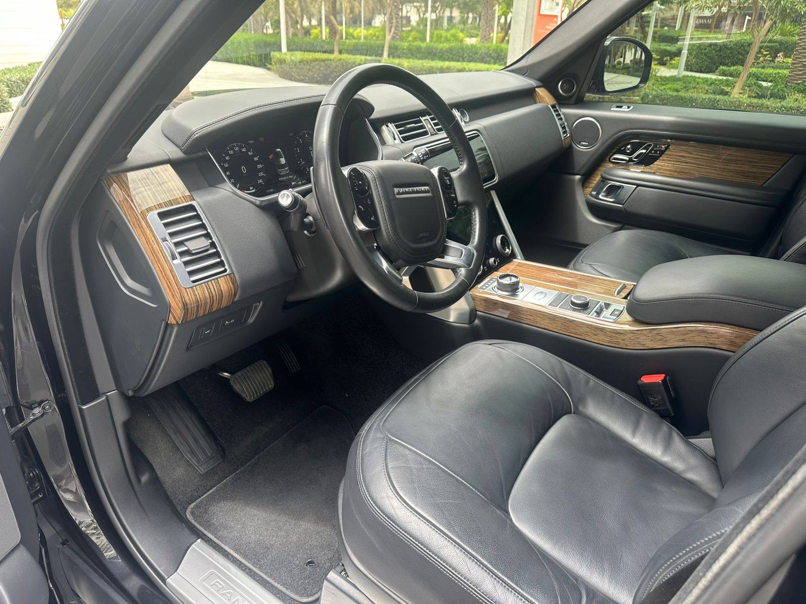 Land Rover Range Rover photo 4