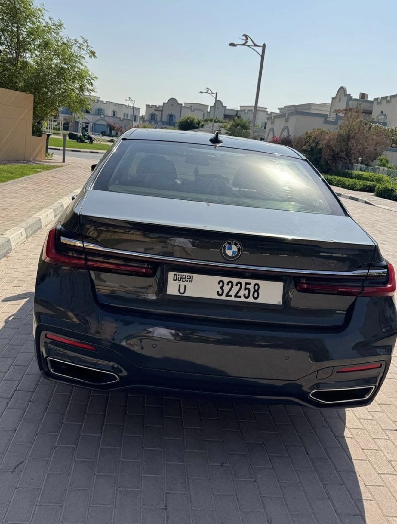 BMW 740 photo 4