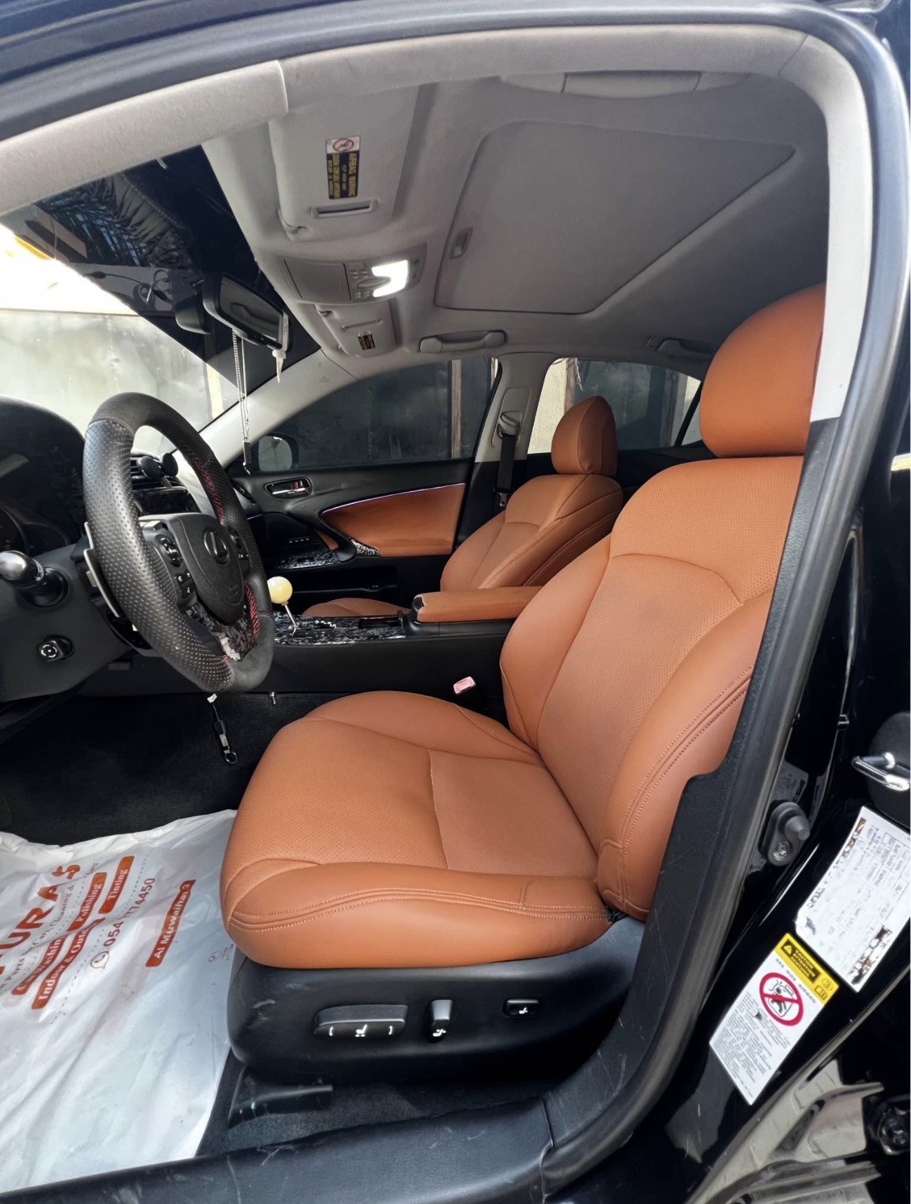 Lexus IS350 photo 6