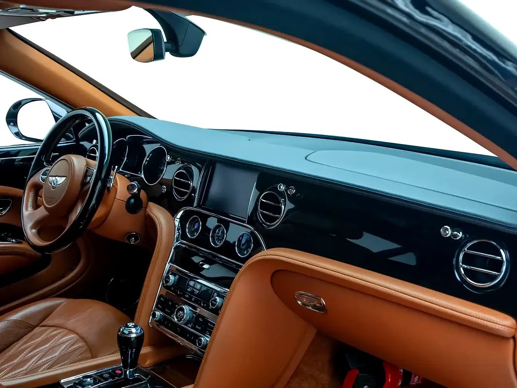 Bentley Mulsanne Speed photo 6