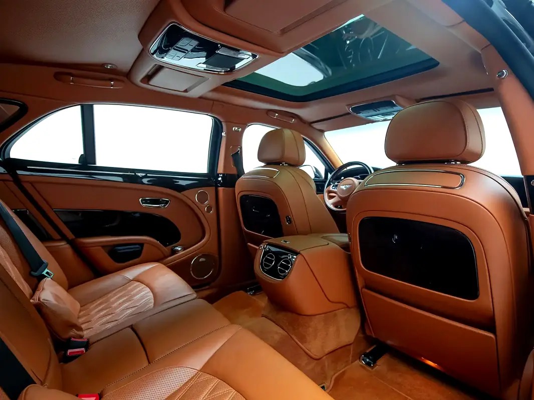 Bentley Mulsanne Speed photo 7