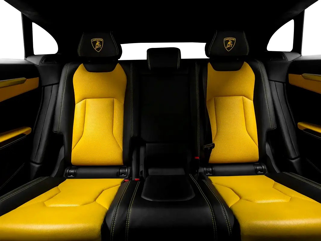 Lamborghini Urus Standard photo 6