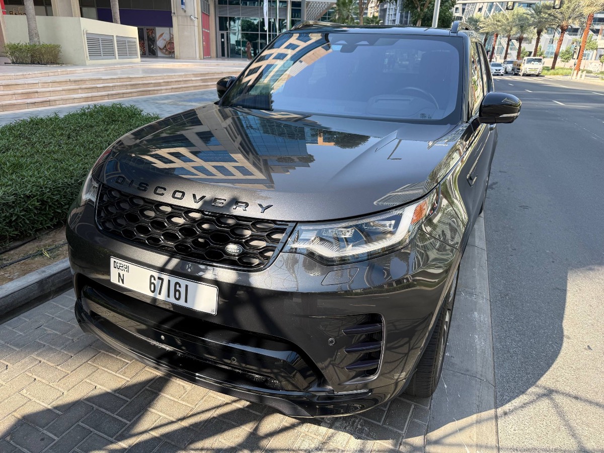 Land Rover Discovery 5