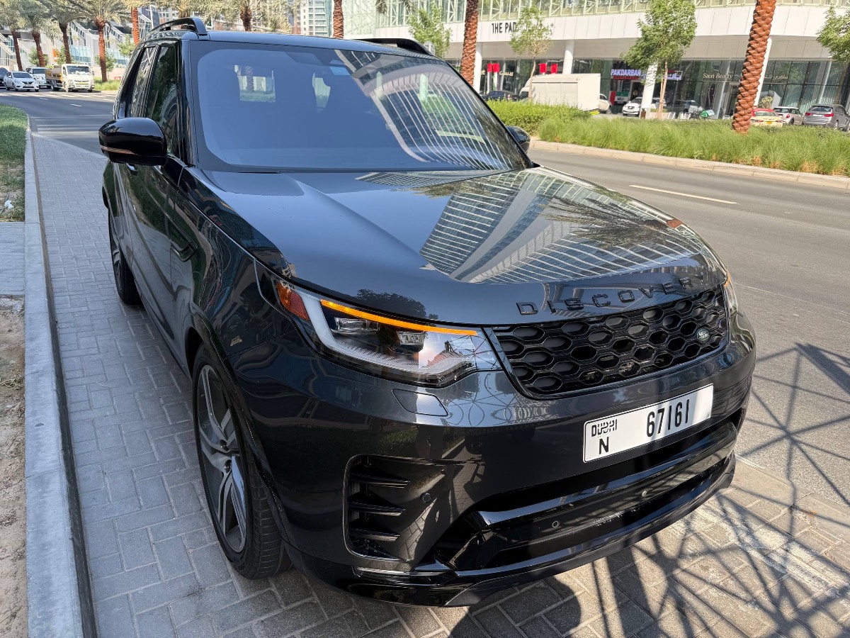 Land Rover Discovery 5 photo 2