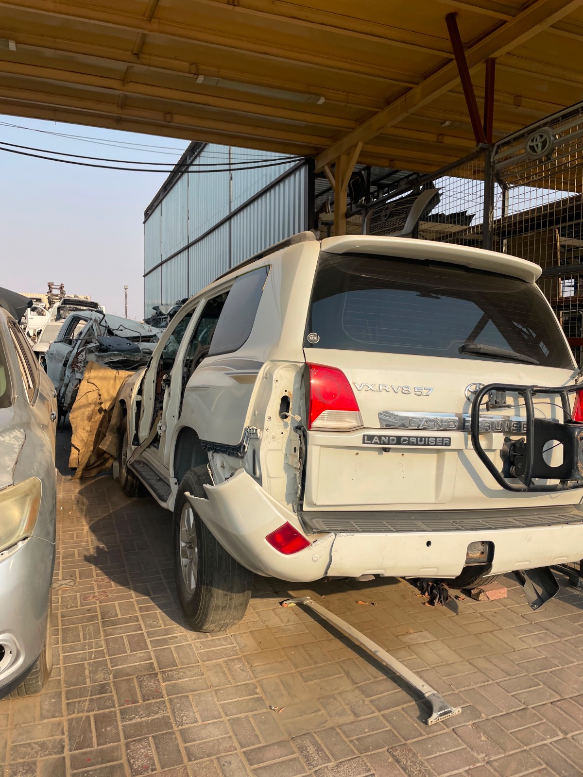 Nissan Patrol 2010-2020 photo 3