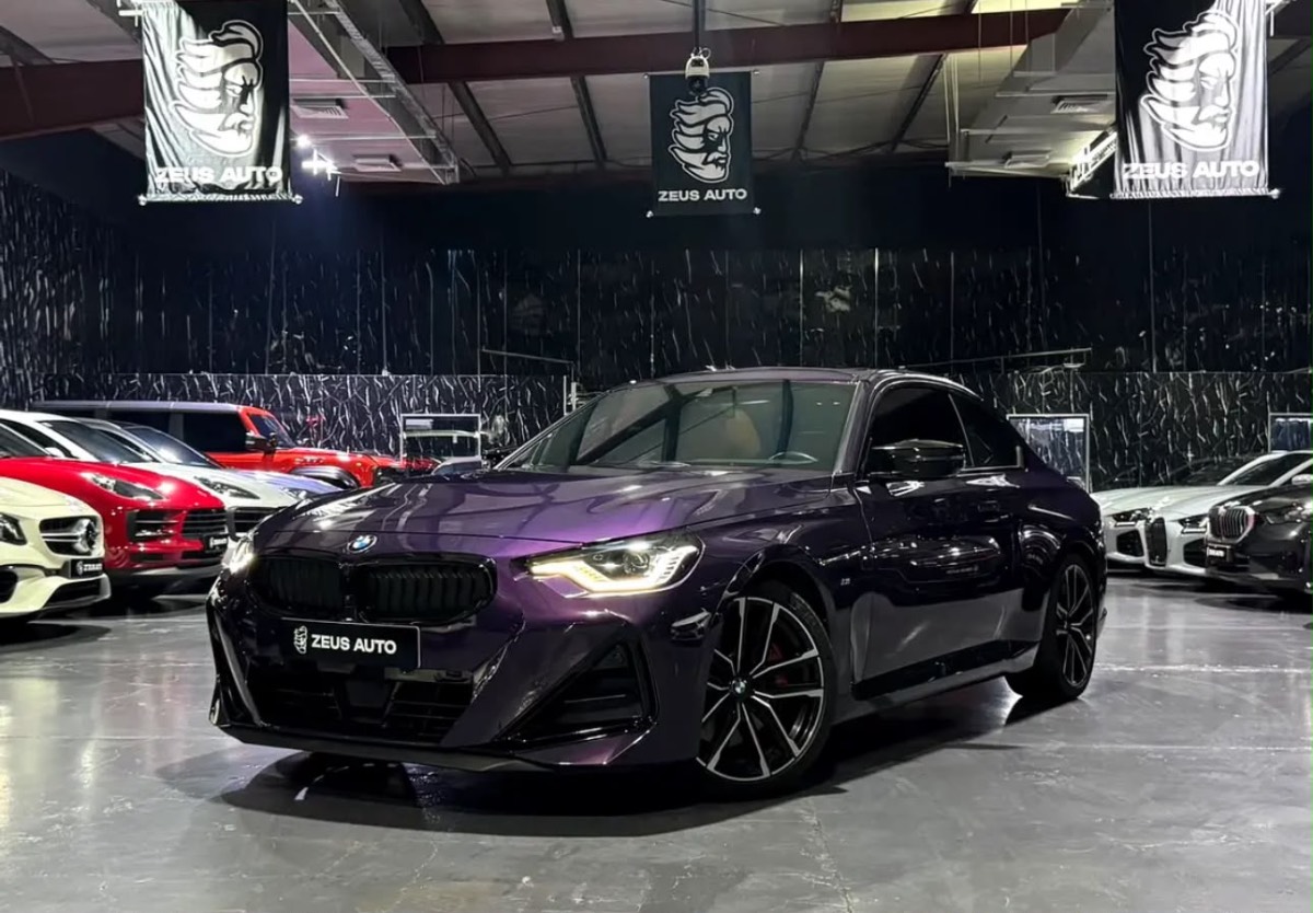 BMW M240i photo 3