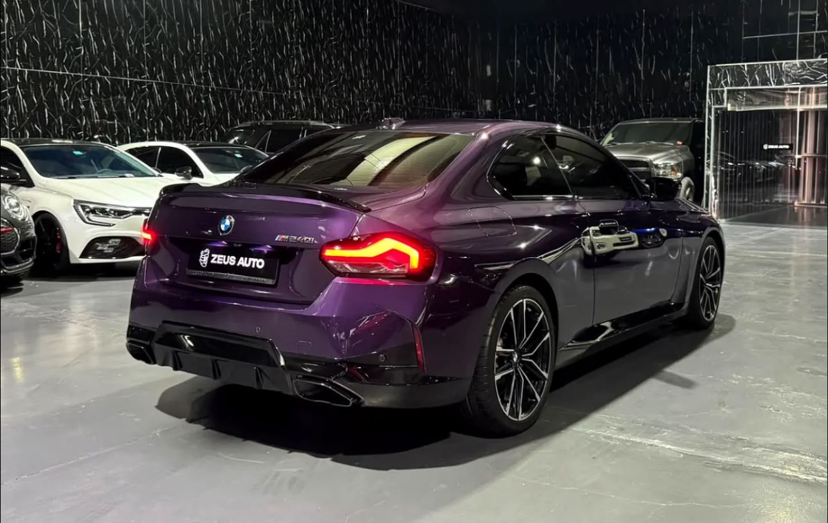 BMW M240i photo 4
