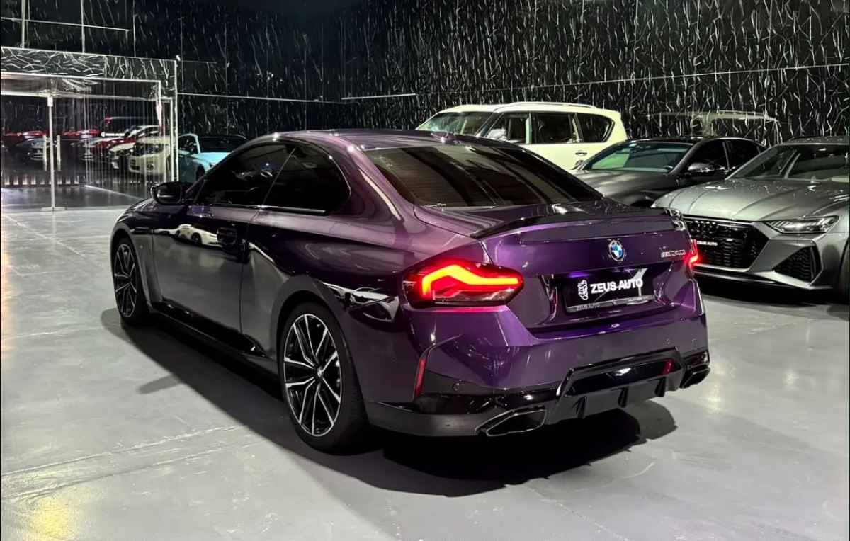 BMW M240i photo 5