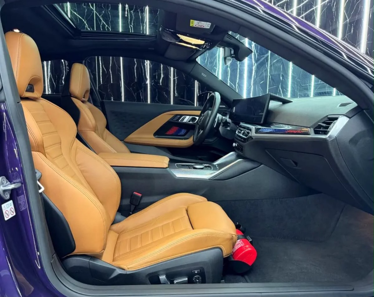 BMW M240i photo 7