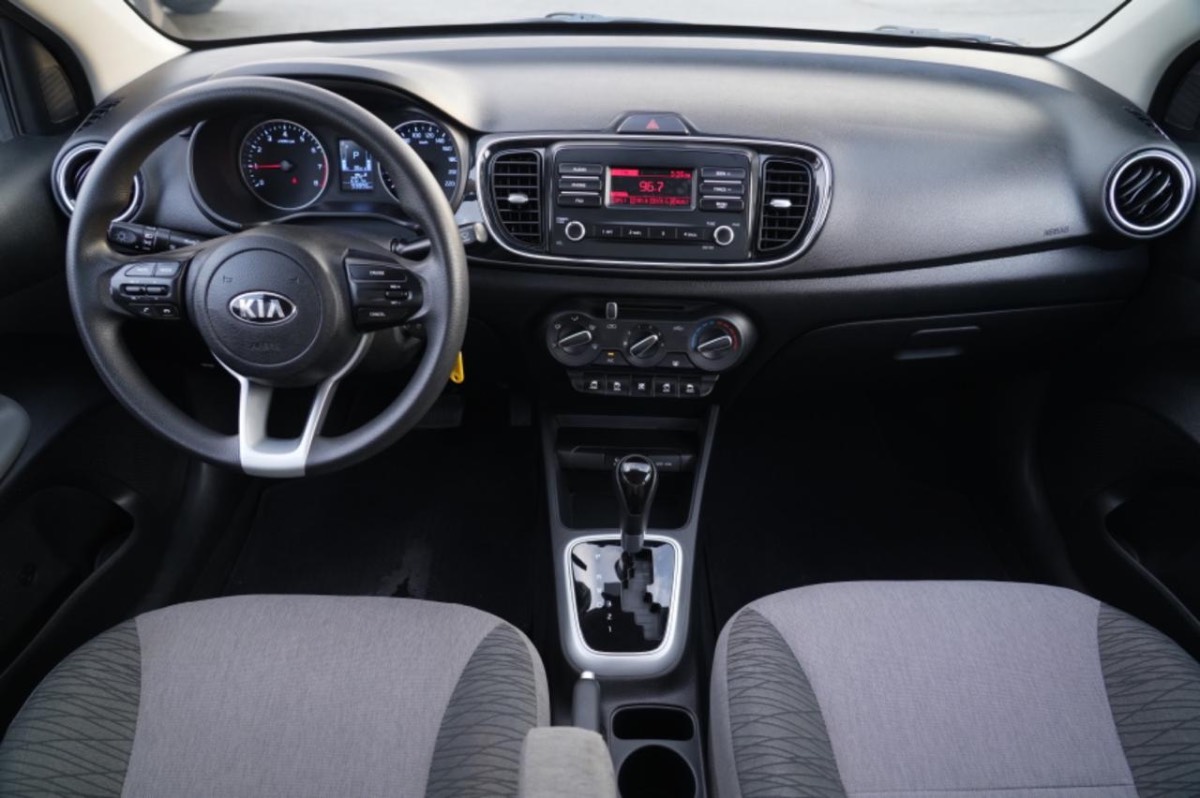Kia Pegas photo 4