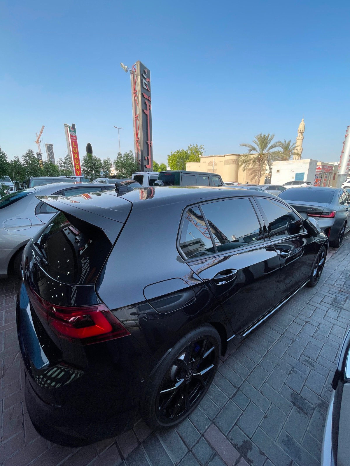 VW Golf R photo 3