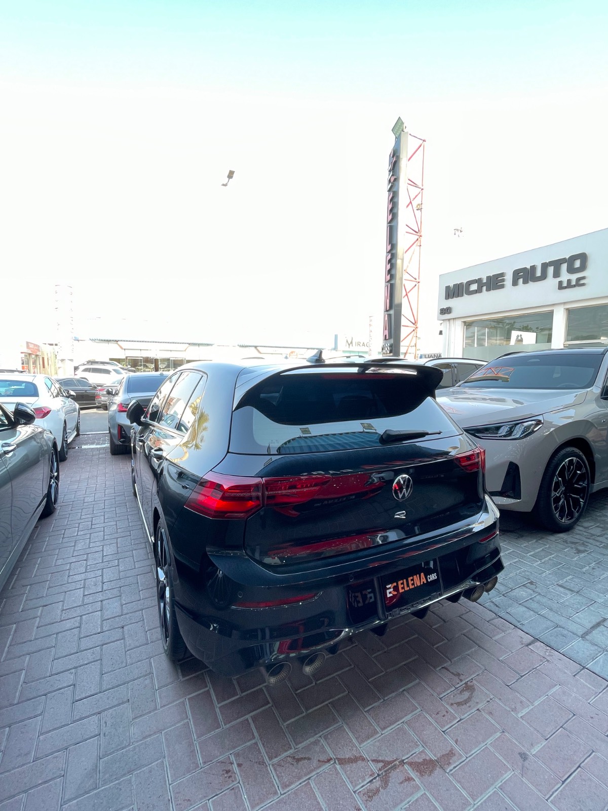 VW Golf R photo 4
