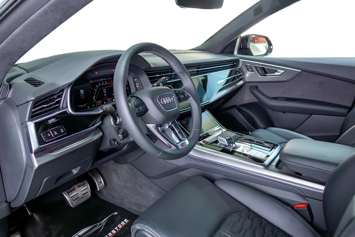 Audi RS Q8 4.0 TFSI quattro photo 8