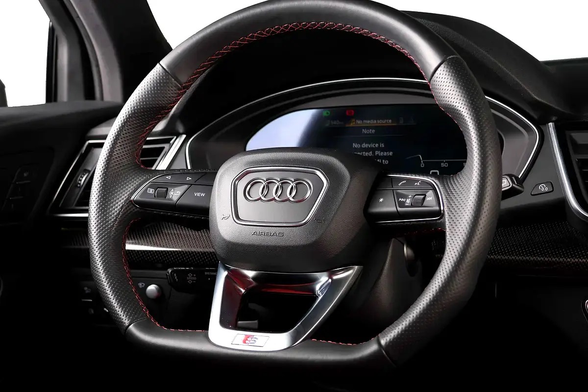 Audi SQ5 3.0 TFSI quattro photo 8
