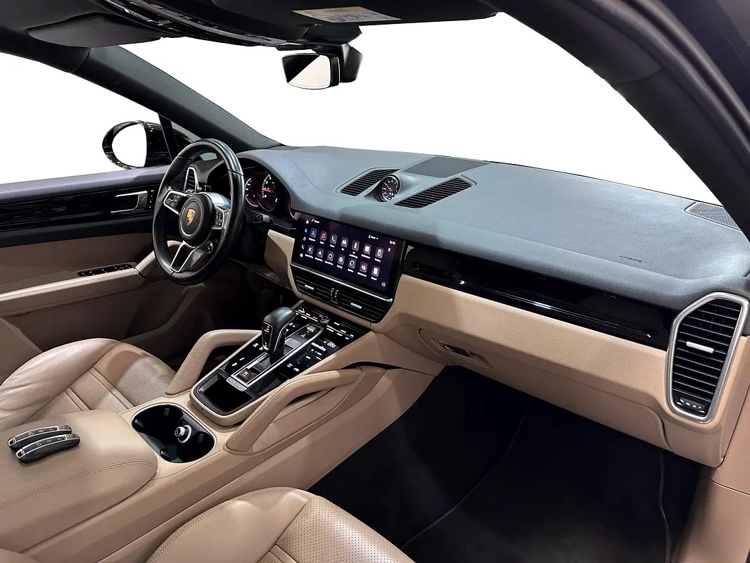 Porsche Cayenne Coupe photo 7