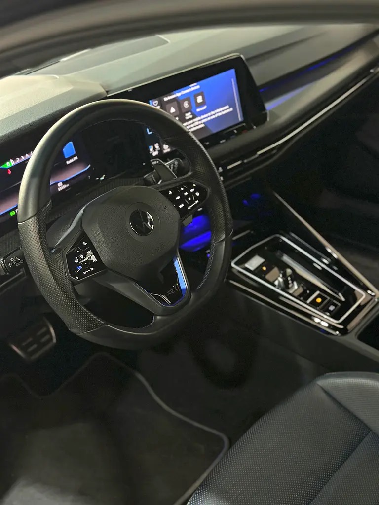 Volkswagen Golf R R Topline photo 8