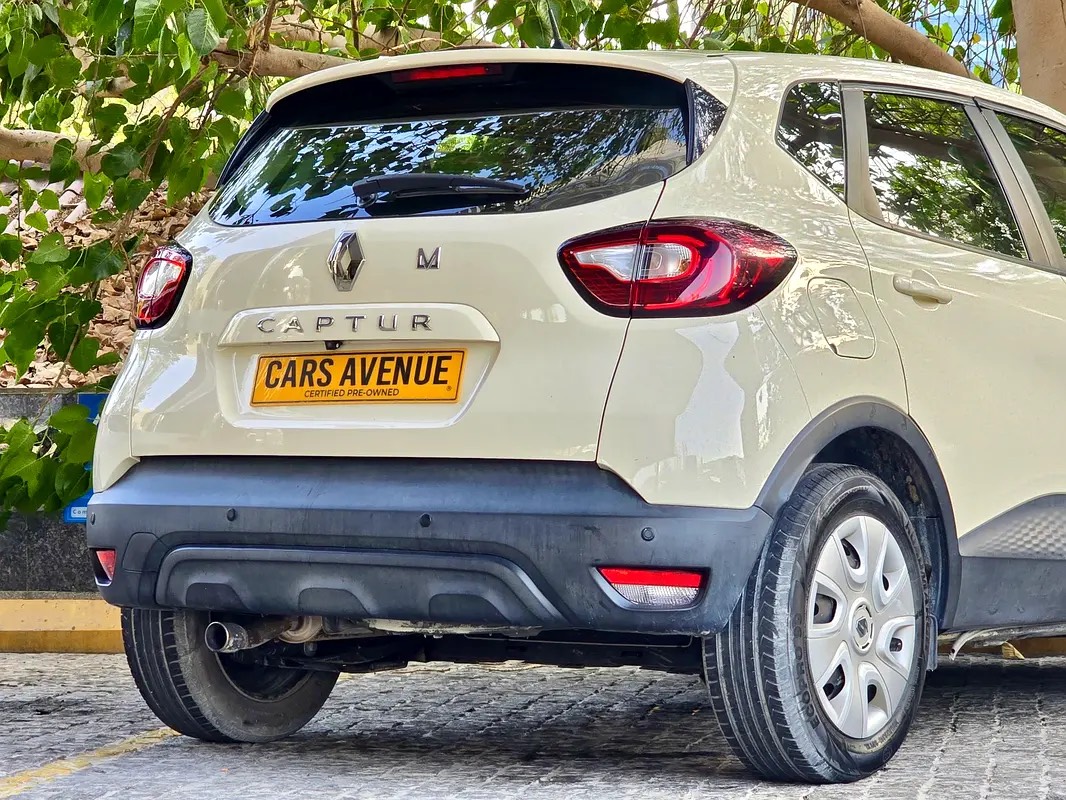 Renault Captur LE photo 3