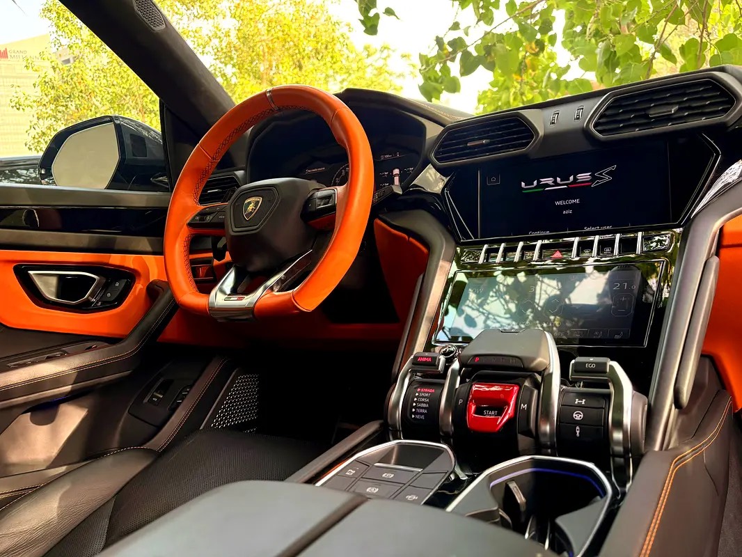 Lamborghini Urus S photo 5